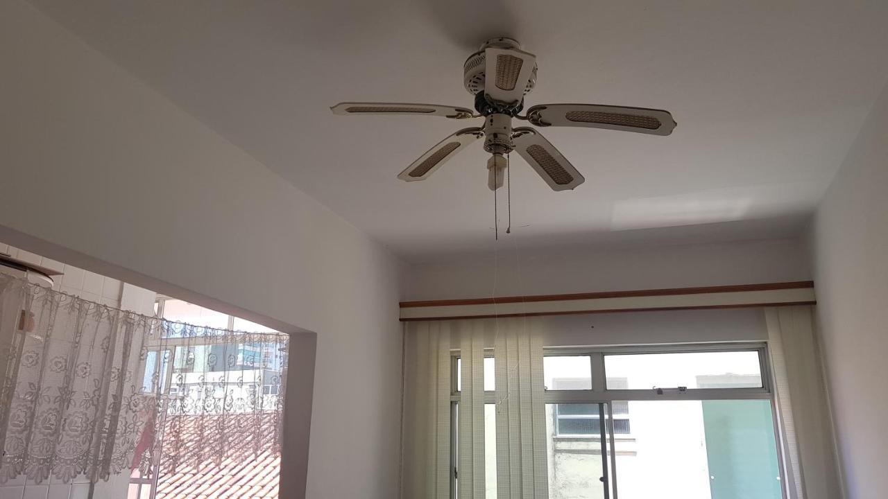 Apartamento A Uma Quadra Da Praia Γκουαρούχα Εξωτερικό φωτογραφία