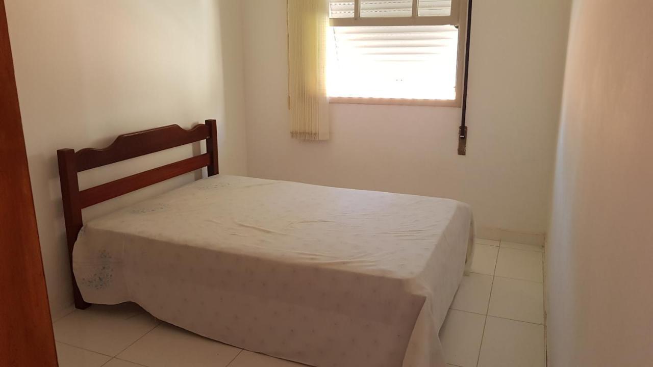 Apartamento A Uma Quadra Da Praia Γκουαρούχα Εξωτερικό φωτογραφία